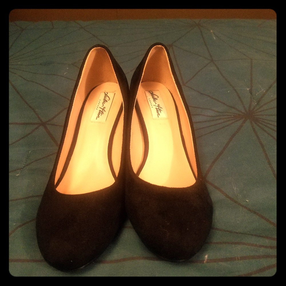 Lulu Hun London vintage-inspired pumps.